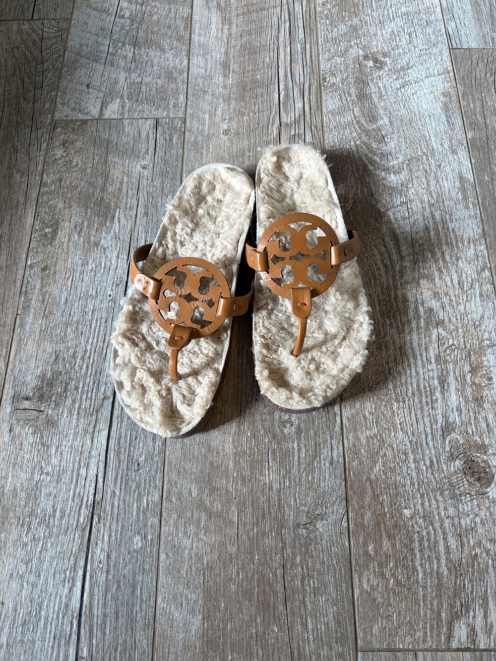 Tory Burch Miller tan leather fleece lined sandal flip-flop sz 9